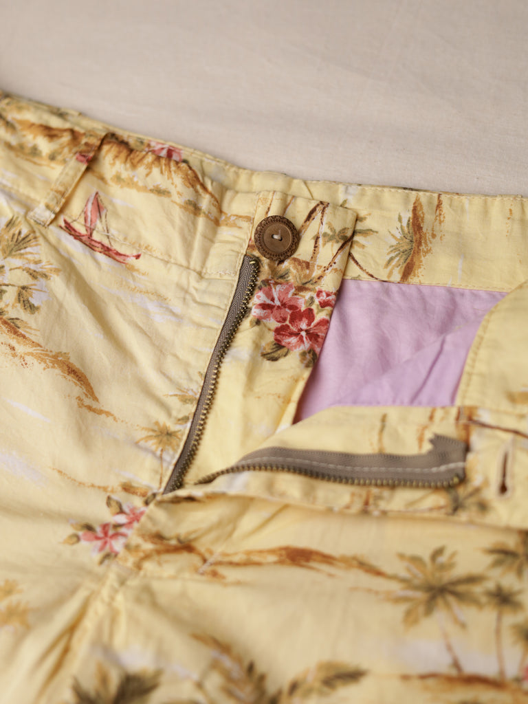 Nepenthes - Hawaiian Print Cargo Shorts