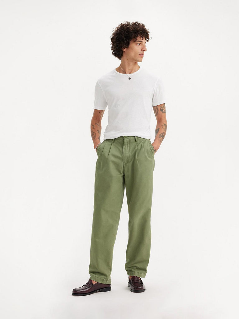 Loose Straight Pleated XX Chino - Four Leaf Clover